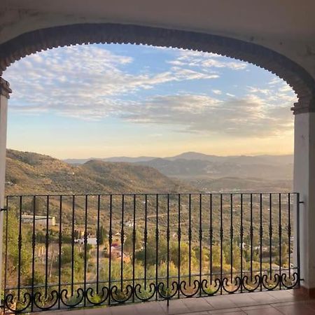 Apartamento La Fuente Alcaucín Esterno foto