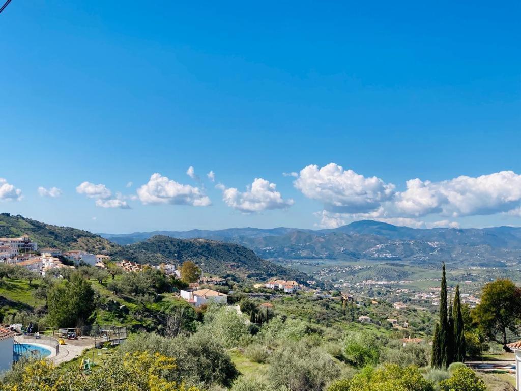 Apartamento La Fuente Alcaucín Esterno foto